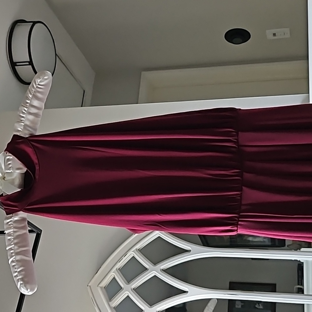 Burgundy dress size xs beautiful by Venus For Prom,dinner, Date Night, Etc. - Picture 10 of 12
